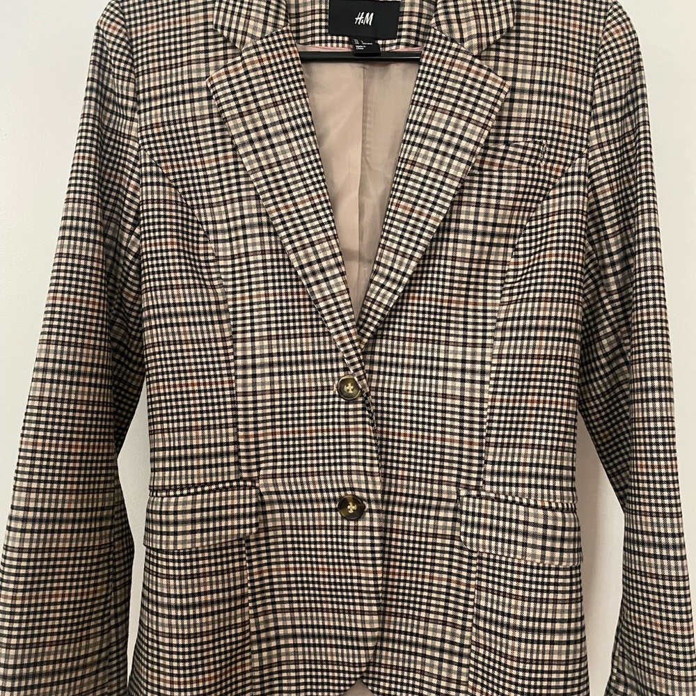 H&M Checkered Blazer in Black and Cream